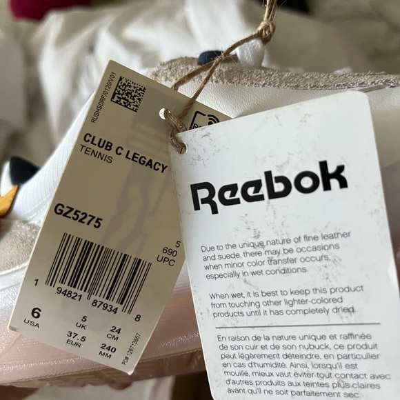 NWB Reebok Club C Legacy - Picture 2 of 4
